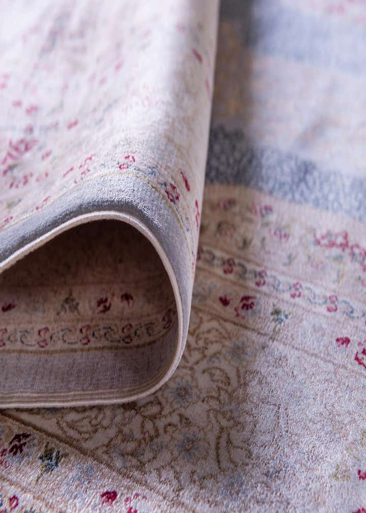 5' x 7' 5 Qom Bamboo Silk Rug