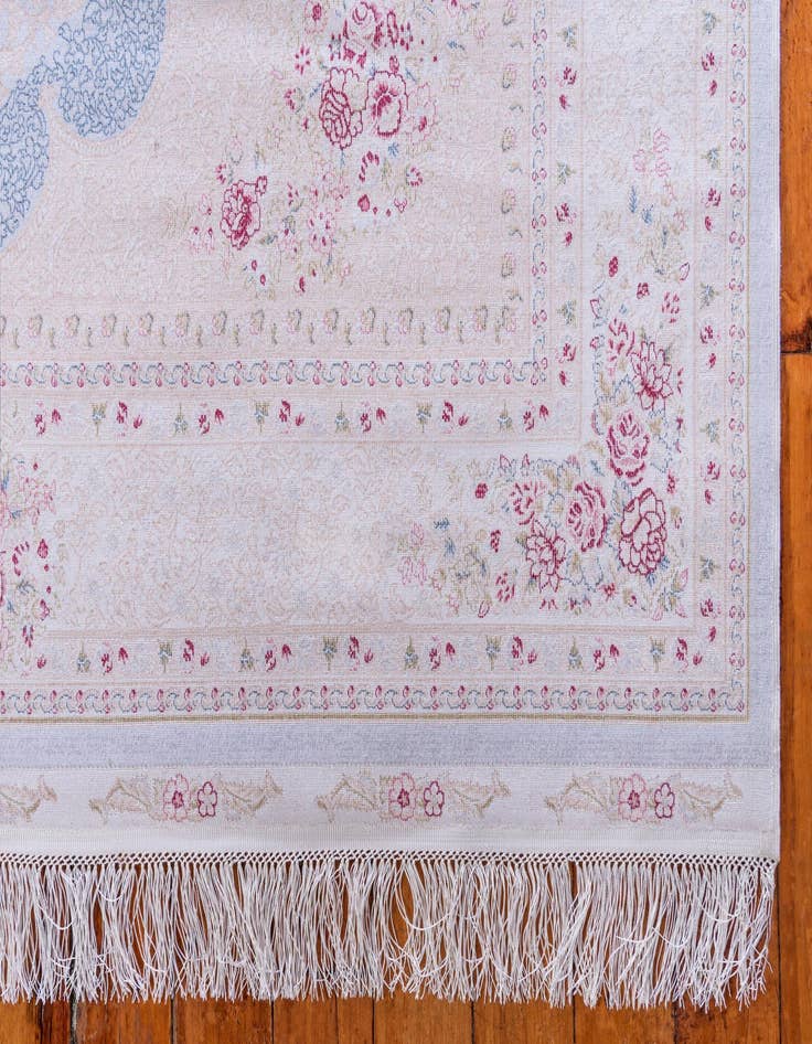 Detail image of 5' x 7' 5 Qom Bamboo Silk Rug