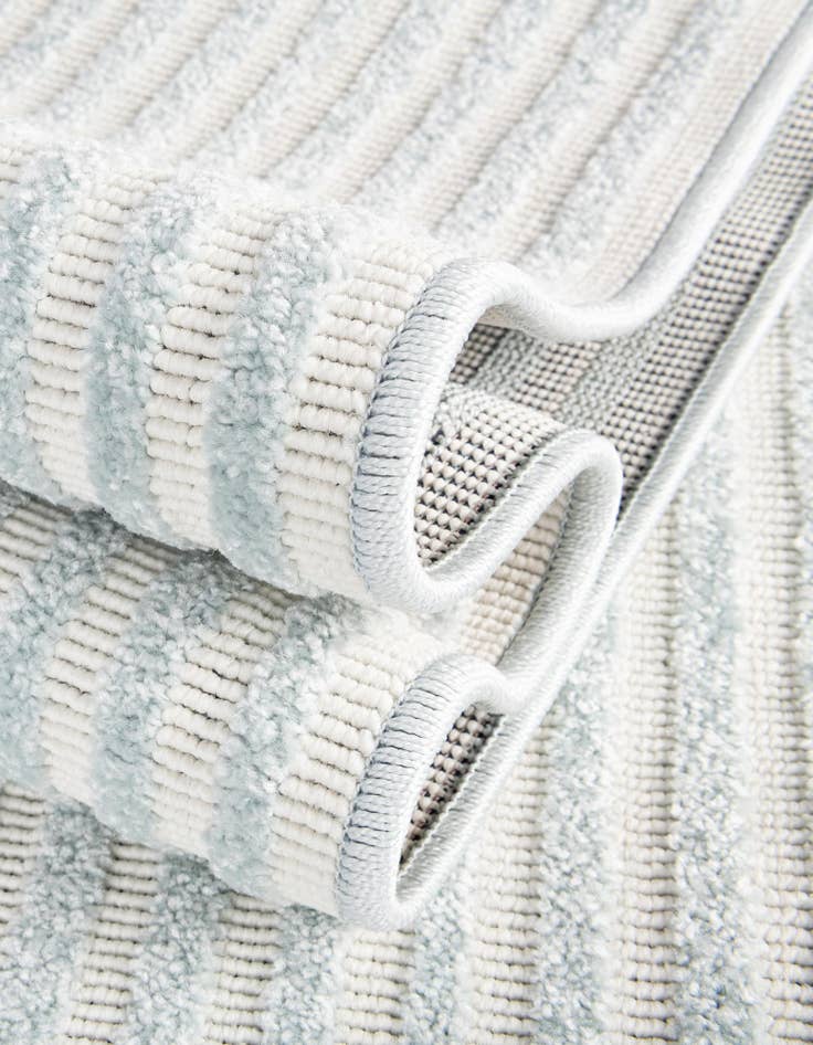 Detail image of 6' x 9' Easy-Clean Sabrina Soto Indoor / Outdoor Rug