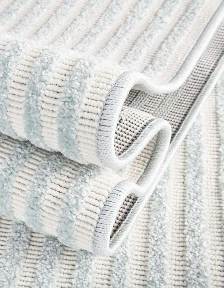 6' x 9' Easy-Clean Sabrina Soto Indoor / Outdoor Rug