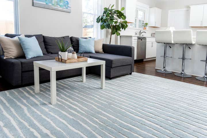 4' x 6' Easy-Clean Sabrina Soto Ola Indoor / Outdoor Rug