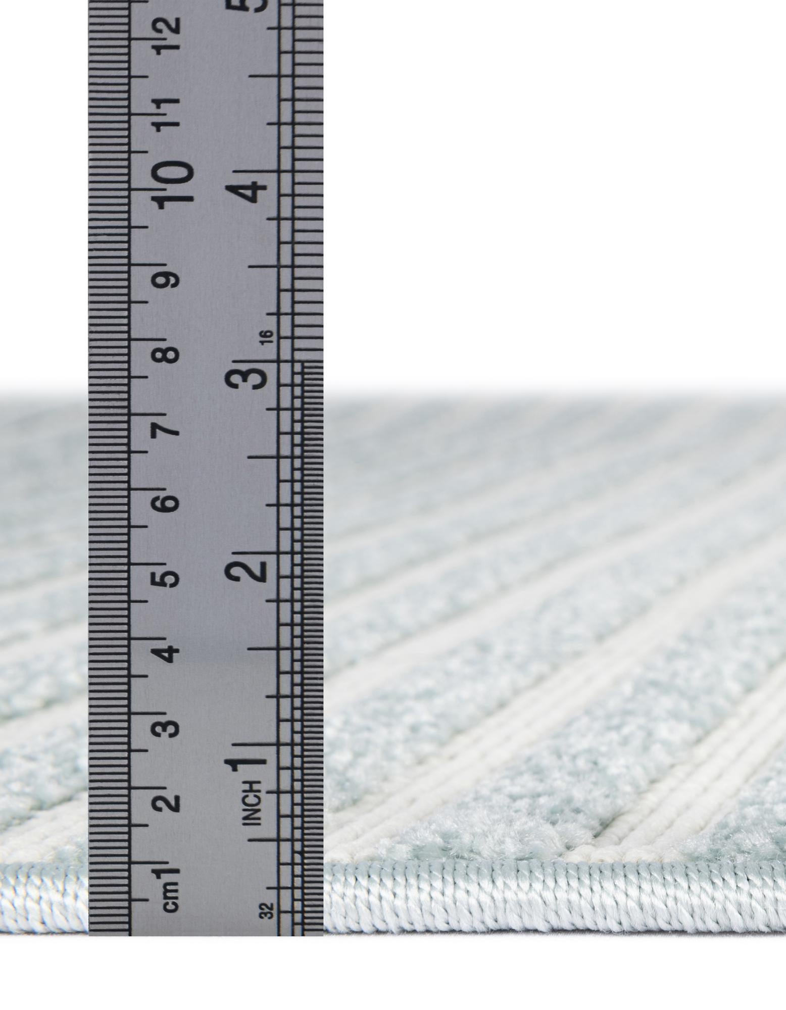 2' x 3' Easy-Clean Sabrina Soto Indoor / Outdoor Rug