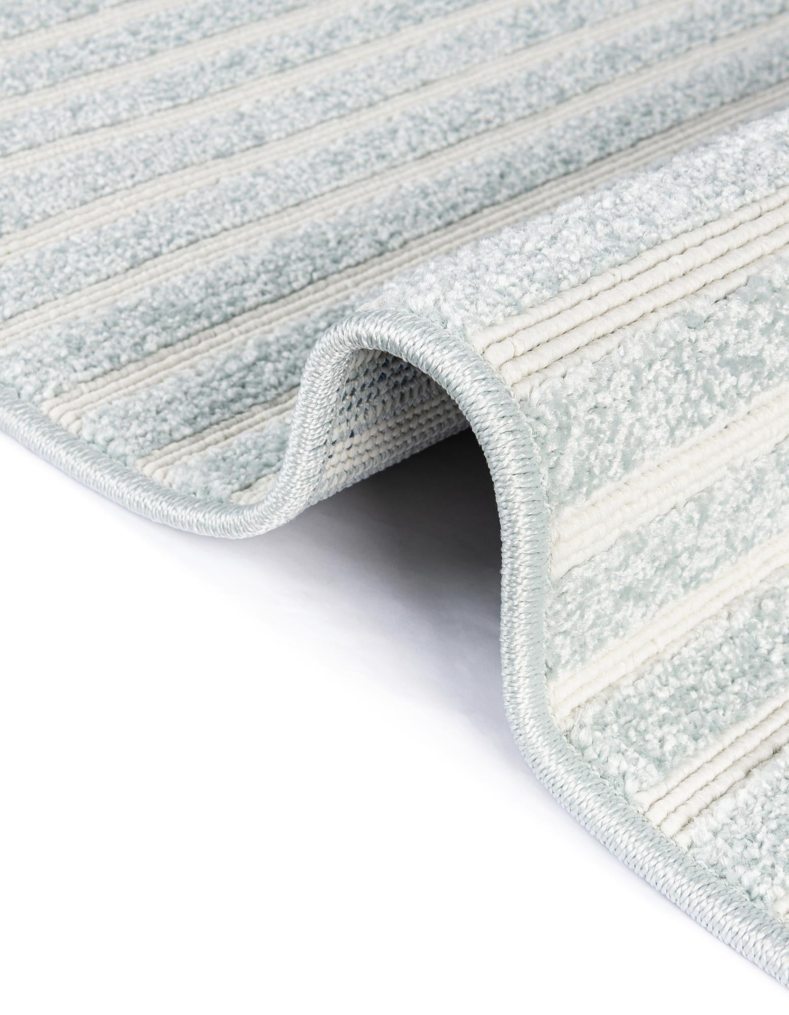 2' x 3' Easy-Clean Sabrina Soto Indoor / Outdoor Rug