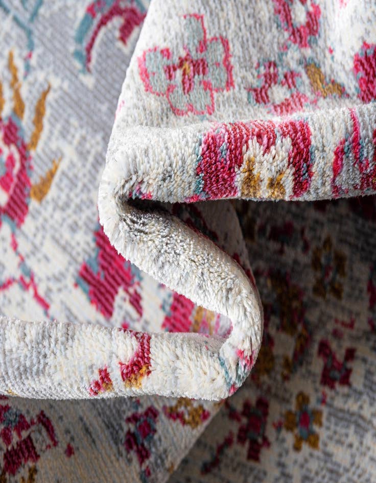 Detail image of 10' x 13' Santiago Rug