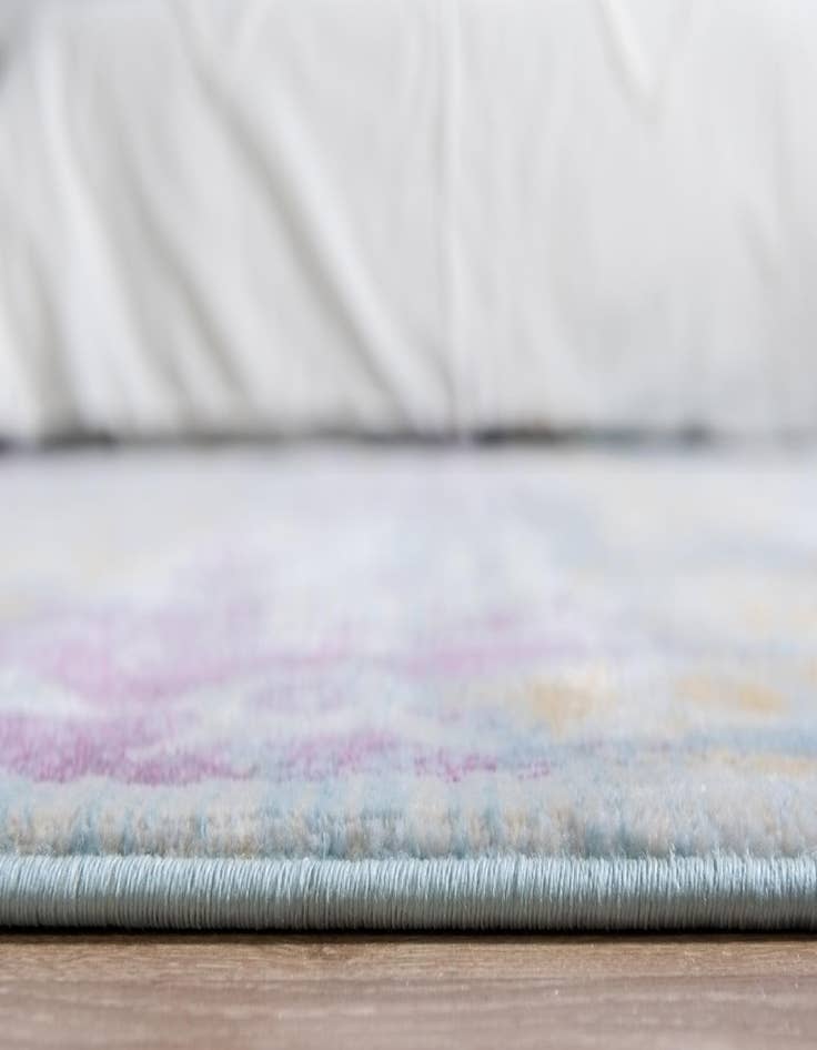 Detail image of 2' 2 x 3' Santiago Rug