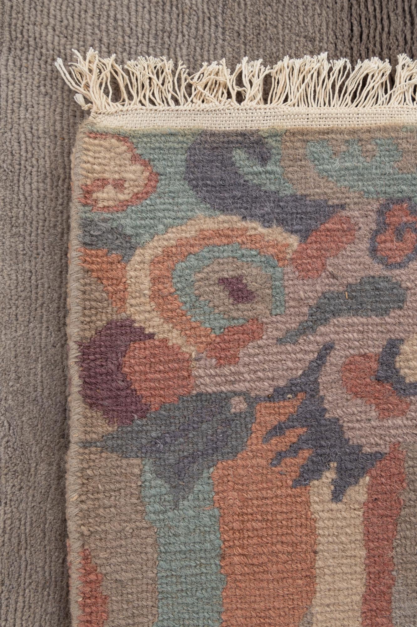 4' 1 x 6' Hand Knotted Tibet Wool Rug