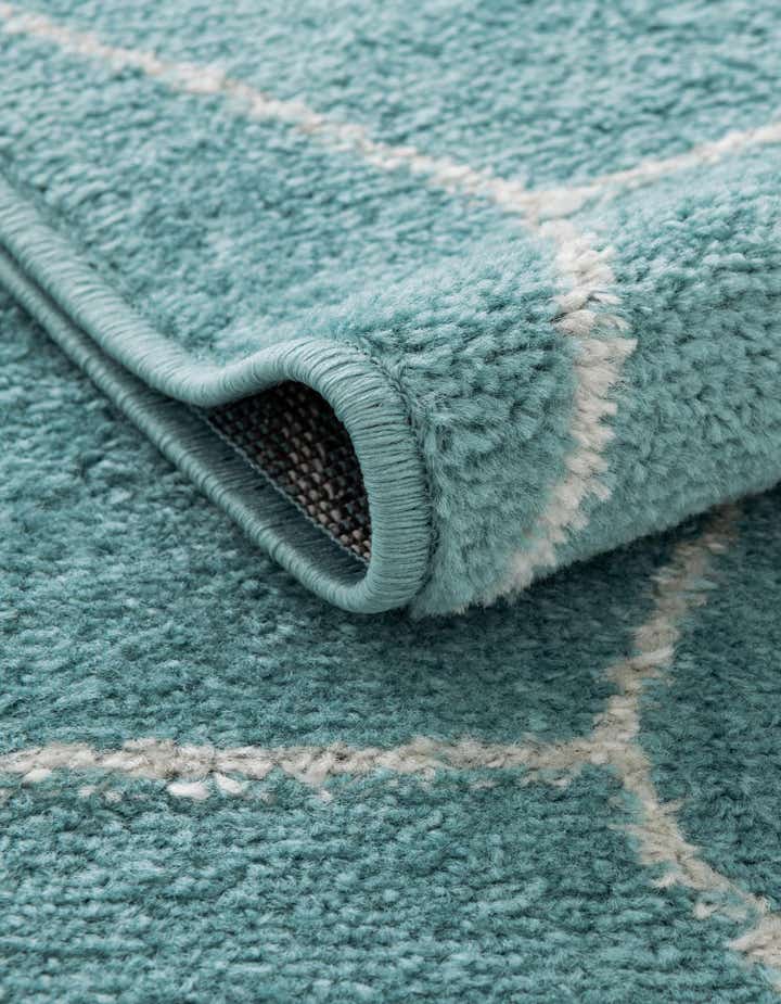 6' x 9' Trellis Frieze Rug