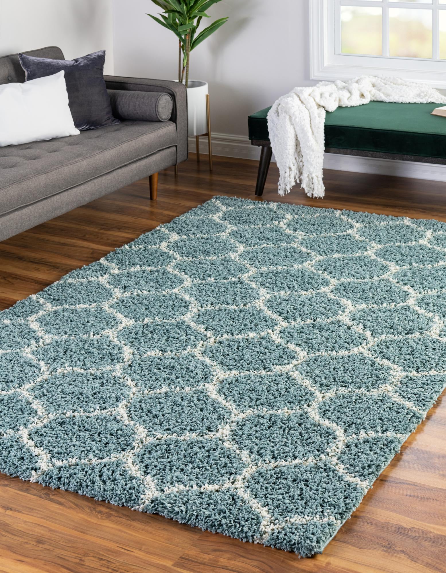 7' 10 x 10' Trellis Shag Rug