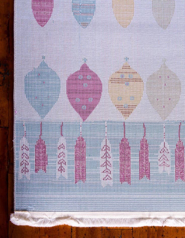 Detail image of 10' x 13' Tribe Rug