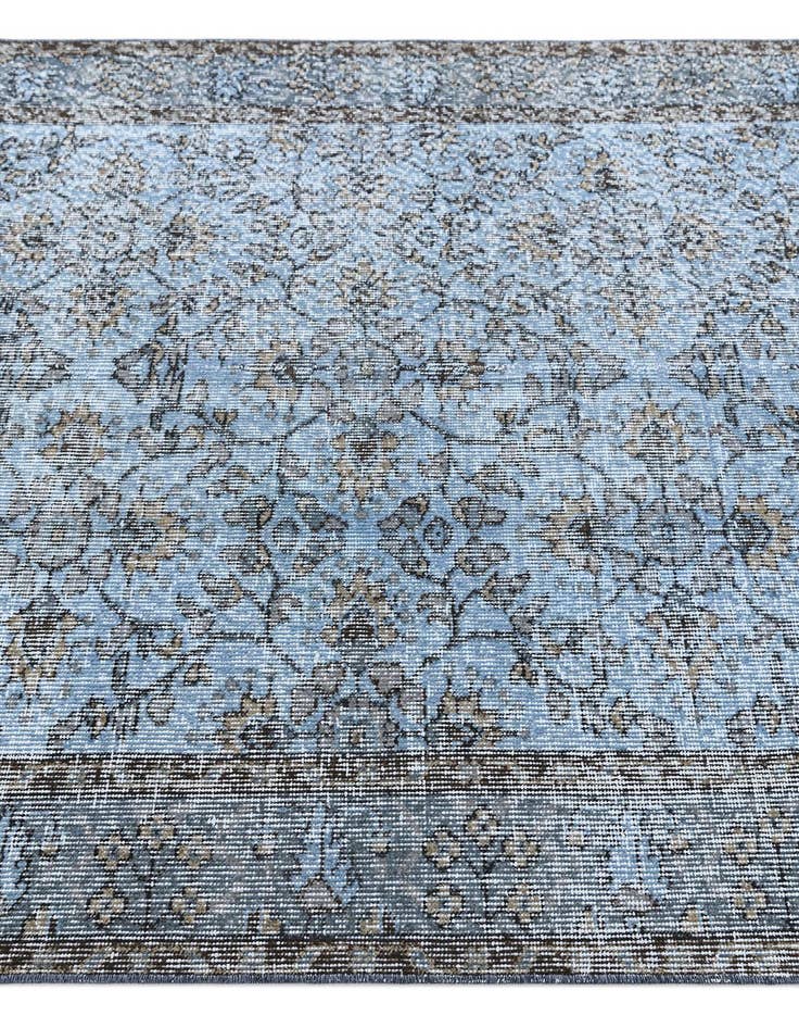 Detail image of 4' 8 x 8' 7 Ultra Vintage Wool Rug