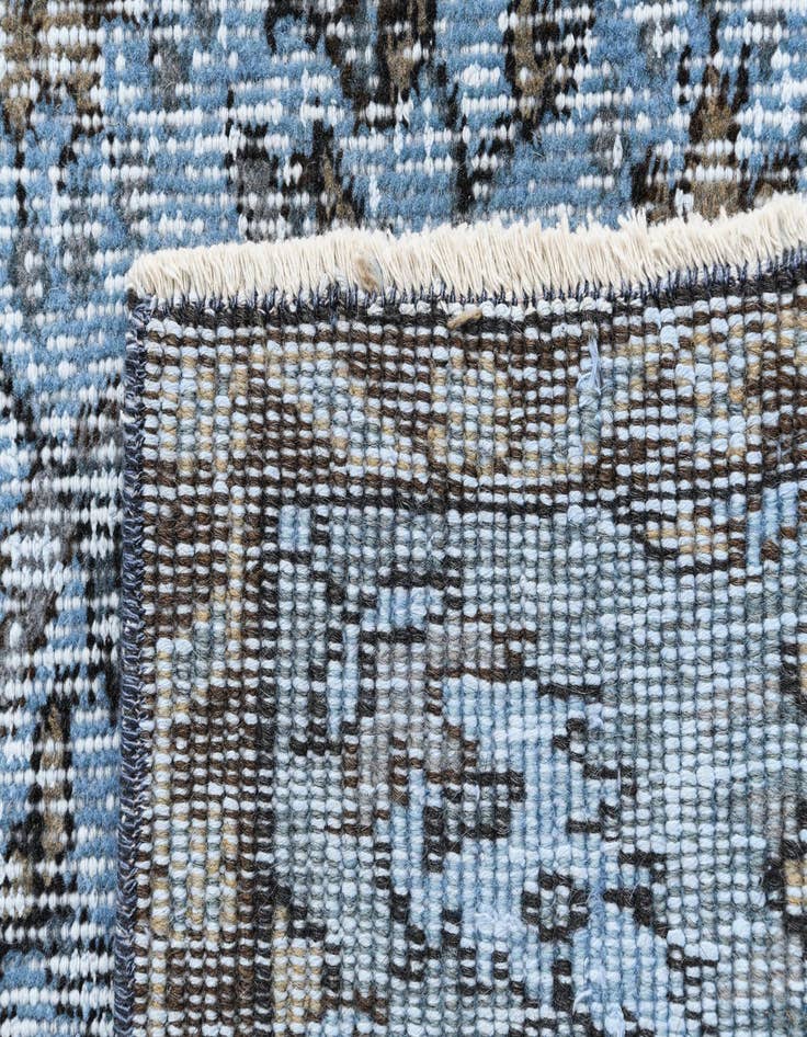 Detail image of 4' 8 x 8' 7 Ultra Vintage Wool Rug