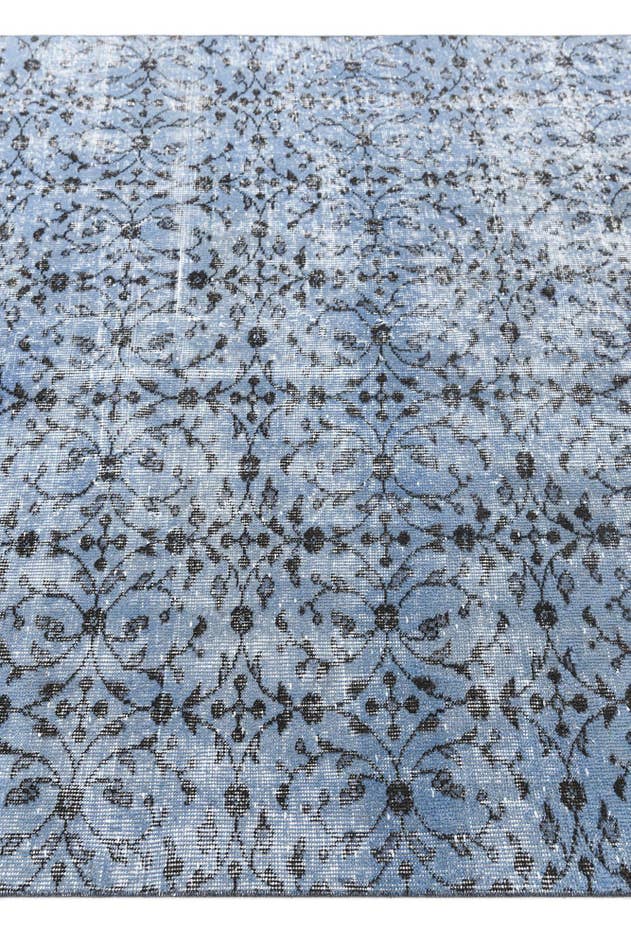 Detail image of 5' 1 x 8' 9 Ultra Vintage Wool Rug
