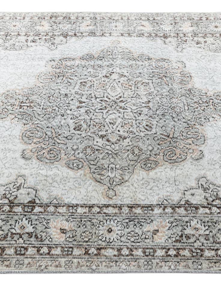 Detail image of 5' 8 x 8' 7 Ultra Vintage Wool Rug