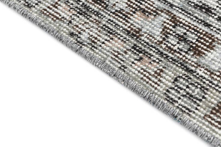 Detail image of 5' 8 x 8' 7 Ultra Vintage Wool Rug