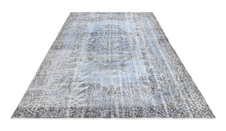 Detail image of 6' 6 x 9' 9 Ultra Vintage Wool Rug