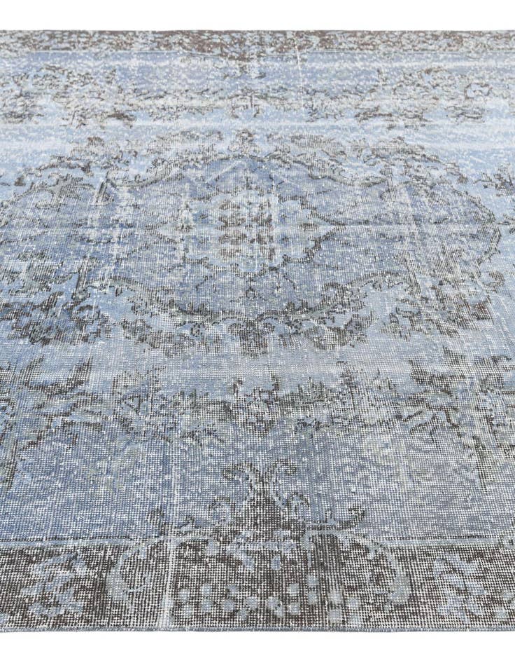 Detail image of 6' 6 x 9' 9 Ultra Vintage Wool Rug