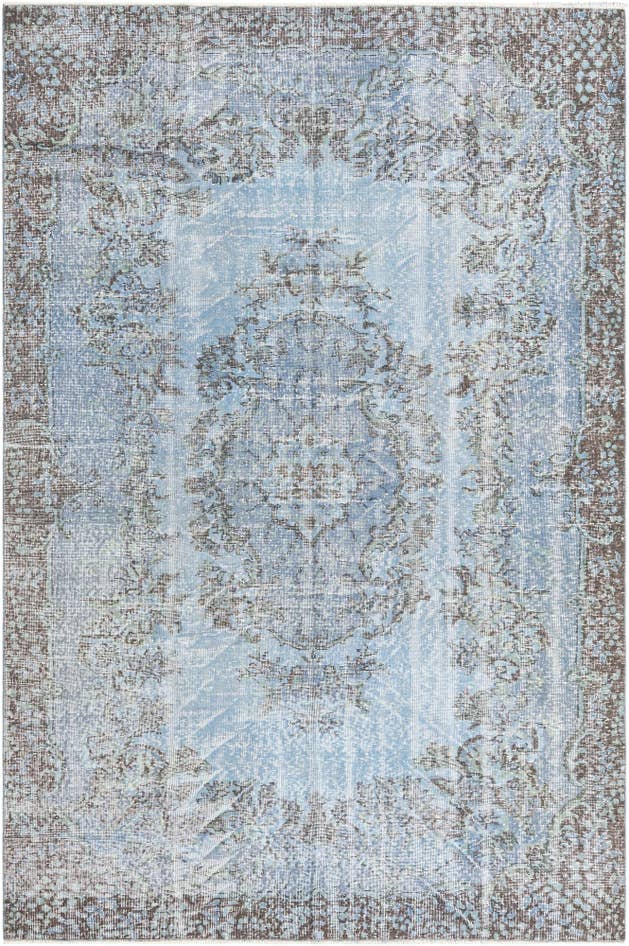 Detail image of 6' 6 x 9' 9 Ultra Vintage Wool Rug