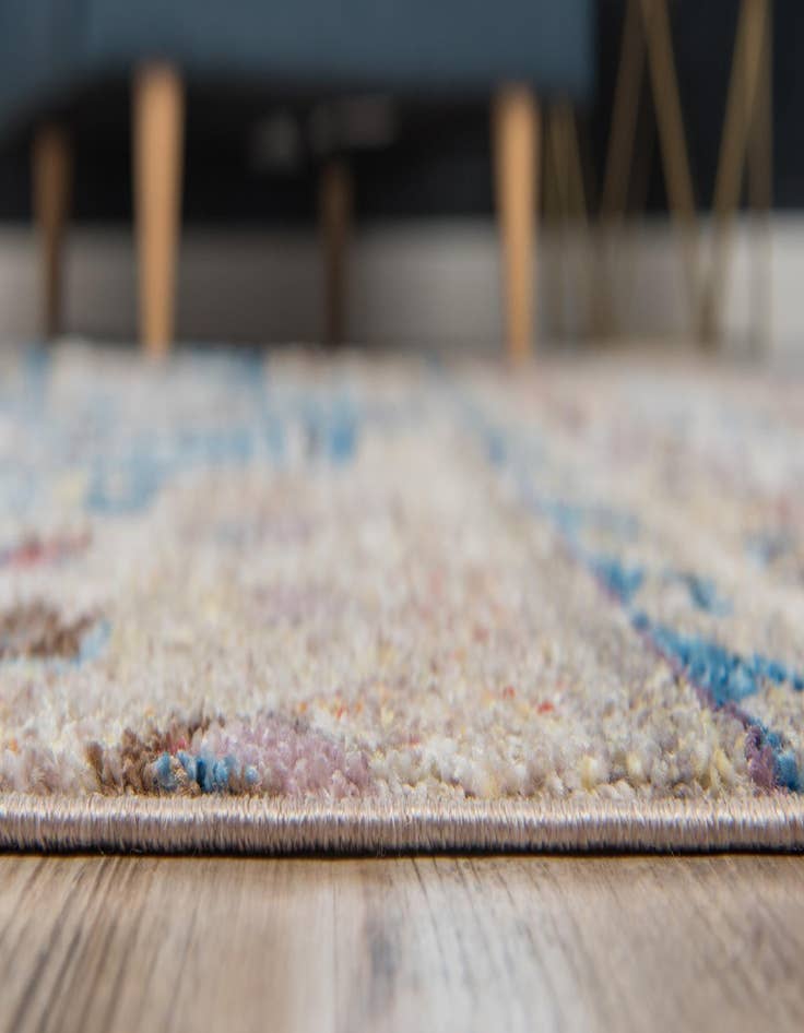 Detail image of 5' x 8' Vega Rug