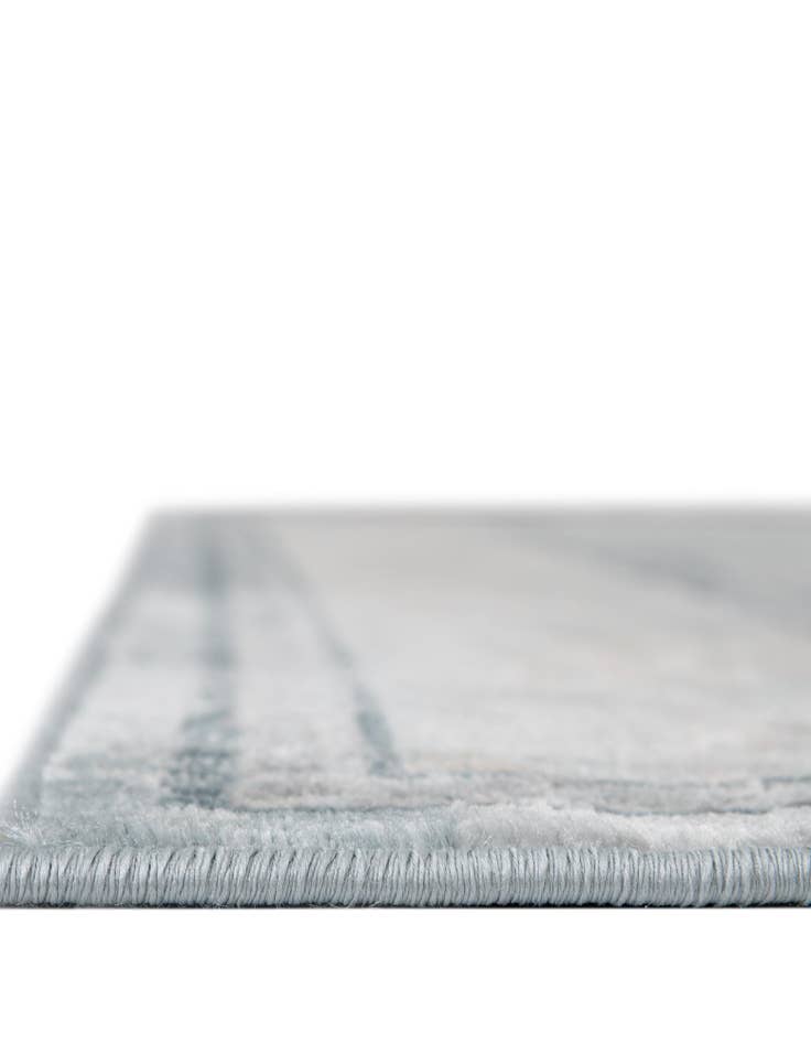 Detail image of 9' x 12' Victoria Rug