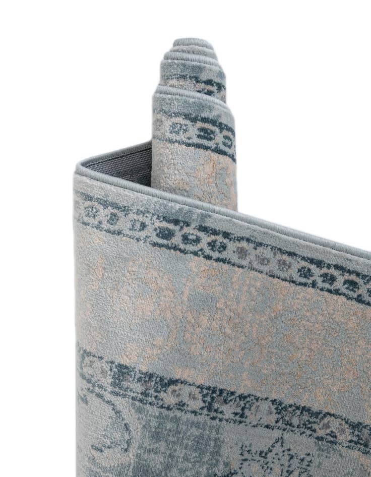 Detail image of 9' x 12' Victoria Rug