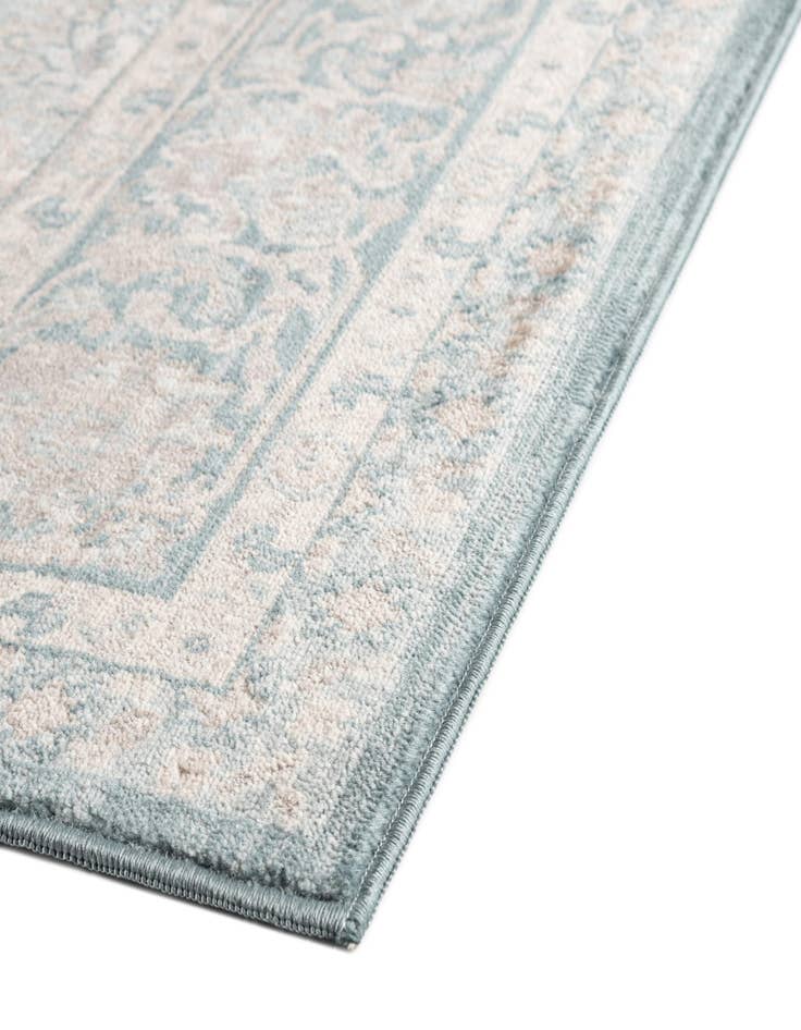 Detail image of 5' 3 x 7' 7 Victoria Rug