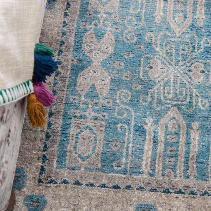 3' 3 x 5' 3 Vienna Rug