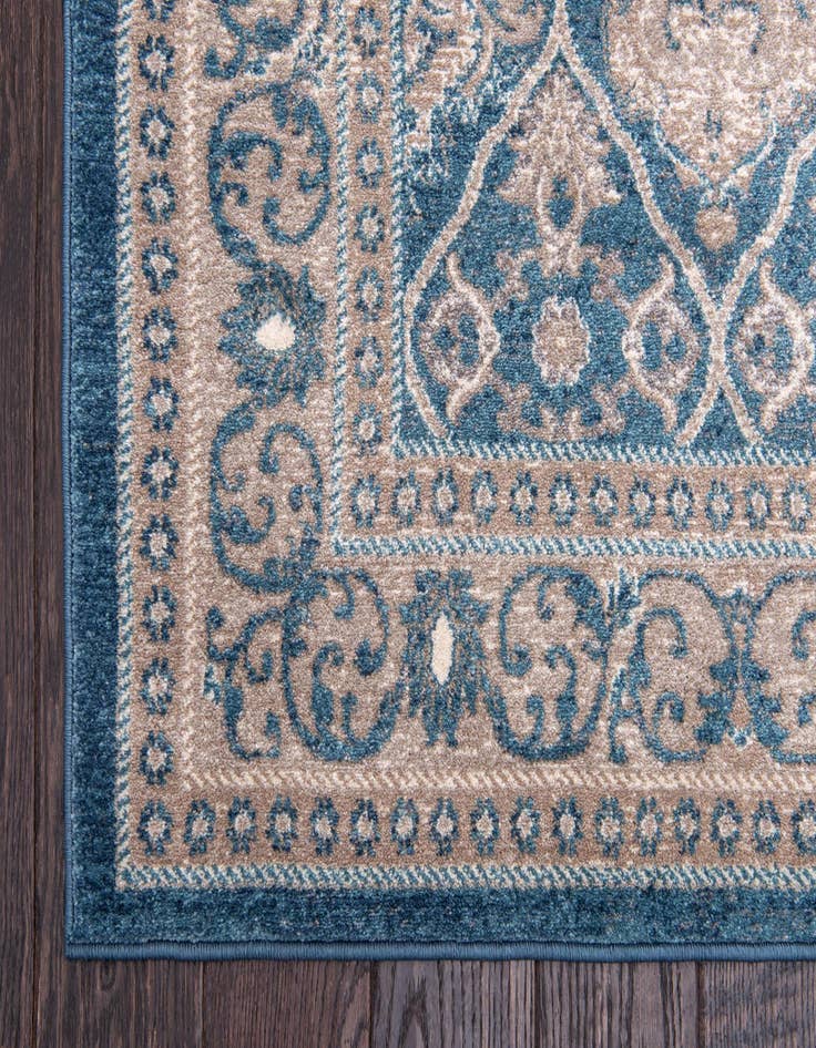 Detail image of 4' x 6' Vienna Rug