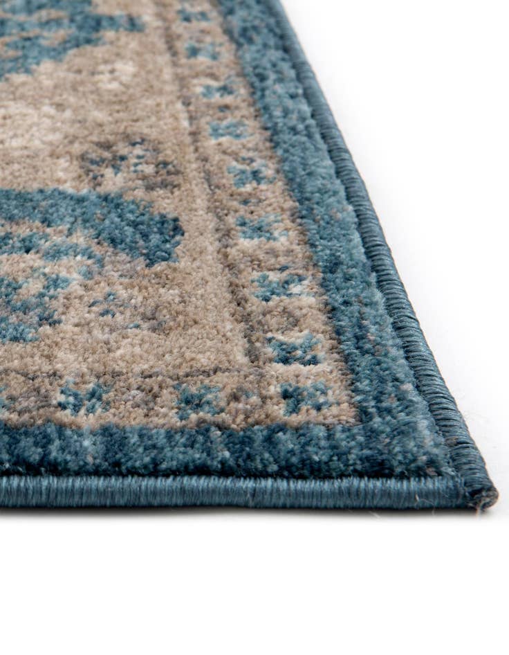 Detail image of 5' x 8' Vienna Rug