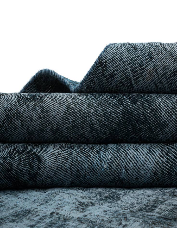 Detail image of 5' 5 x 8' 1 Vintage Rug