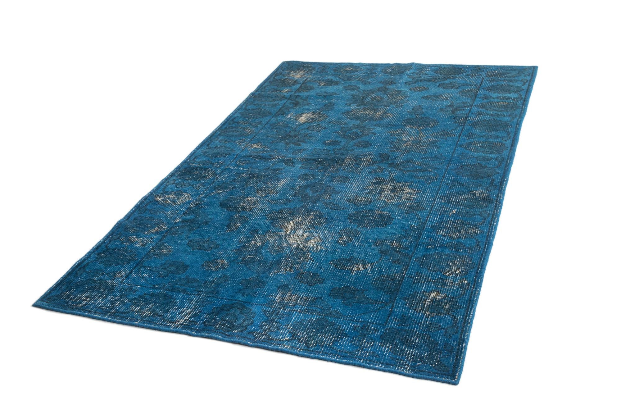 5' x 8' Vintage Rug