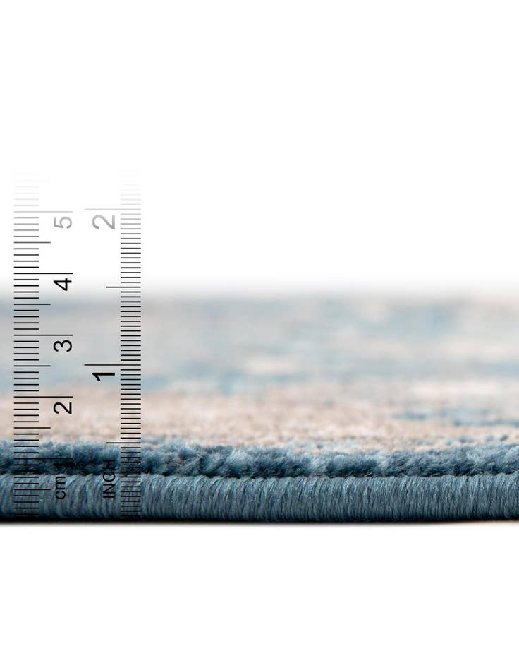 Detail image of 4' x 6' Viola Rug