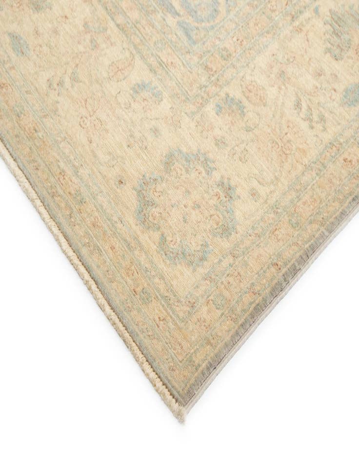 Detail image of 8' 10 x 11' 7 Ziegler Wool Rug