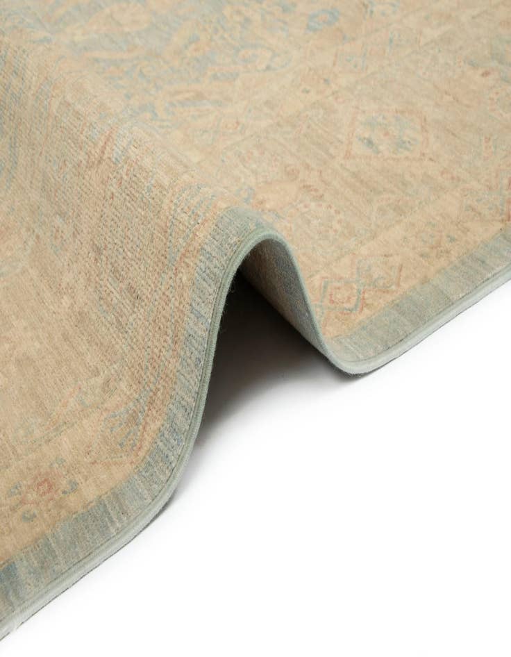 Detail image of 8' 9 x 11' 9 Ziegler Wool Rug