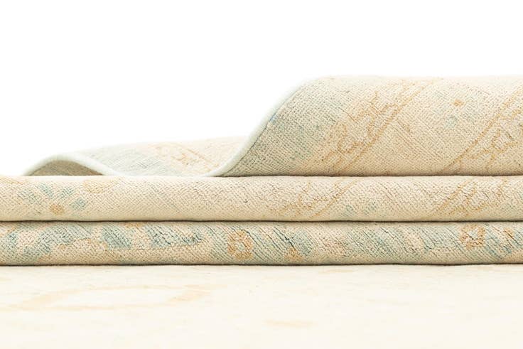 Detail image of 8' 2 x 9' 11 Hand Knotted Ziegler Rug