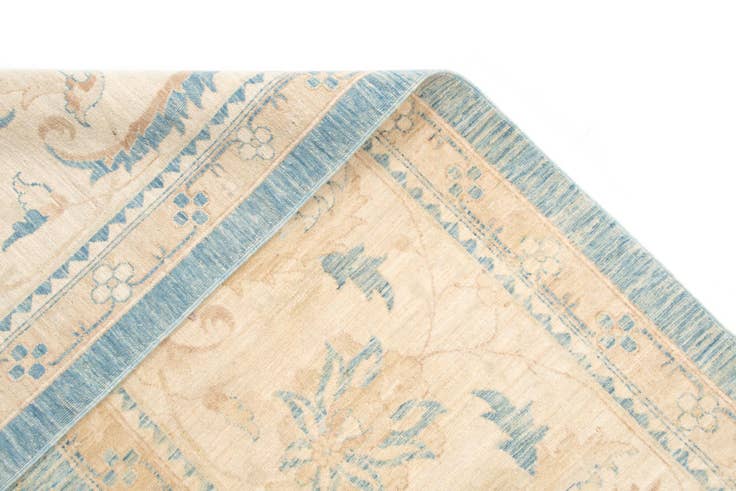 Detail image of 11' 11 x 17' 10 Hand Knotted Ziegler Rug