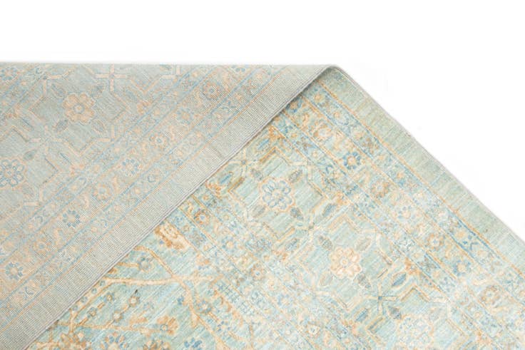 Detail image of 8' 8 x 11' 10 Hand Knotted Ziegler Rug