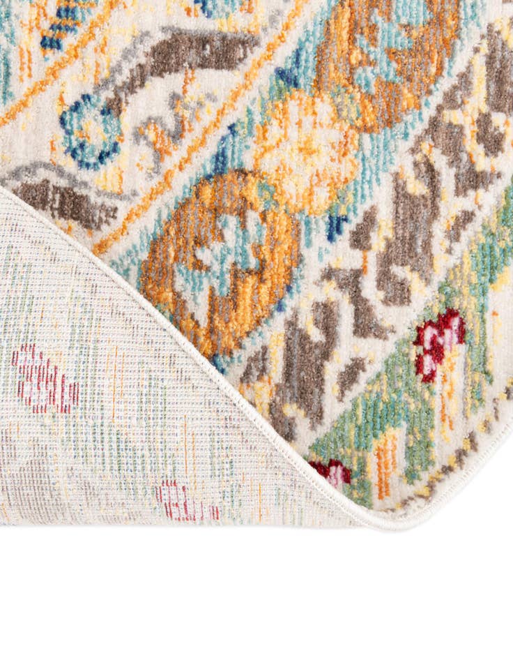 Detail image of 8' x 8' Alexis Round Rug