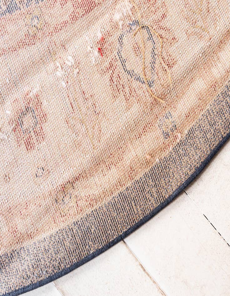 Detail image of 8' x 8' Arcadia Round Rug