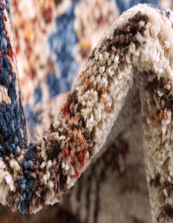 Detail image of 8' x 8' Eden Round Rug