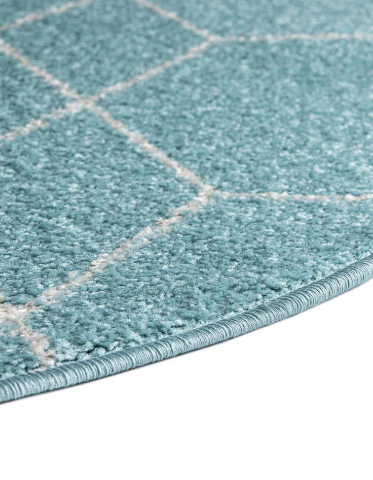 Detail image of 5' 3 x 5' 3 Lattice Frieze Round Rug