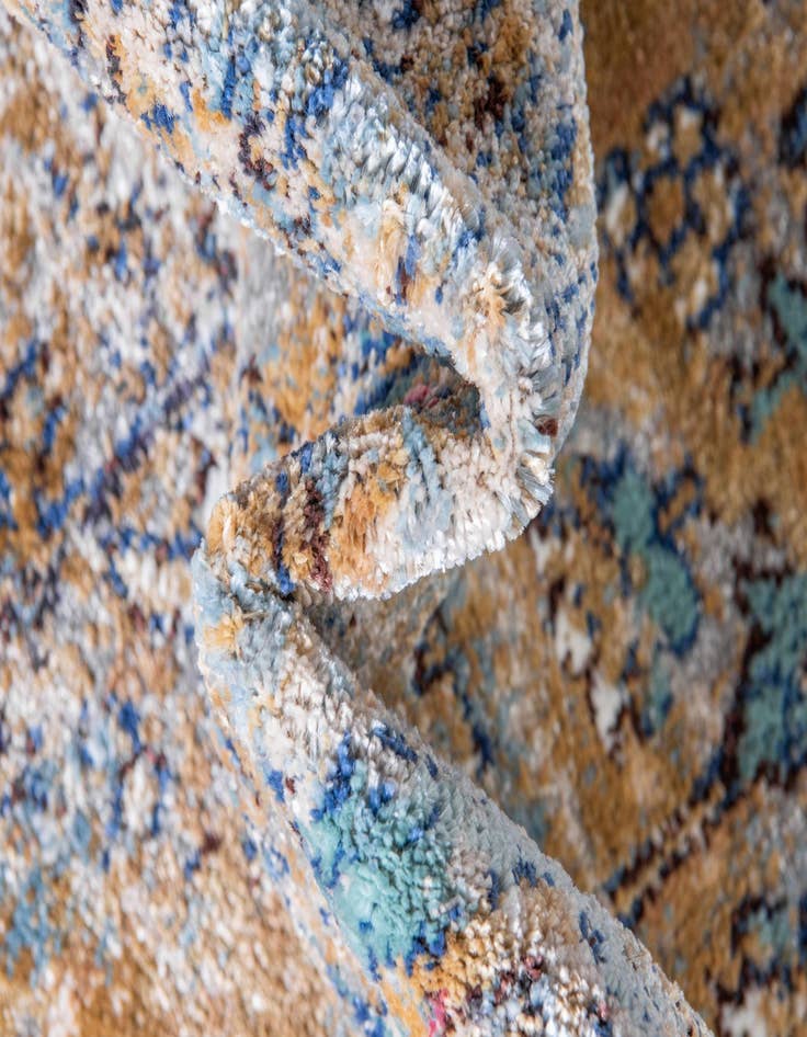 Detail image of 8' x 8' Lexington Round Rug