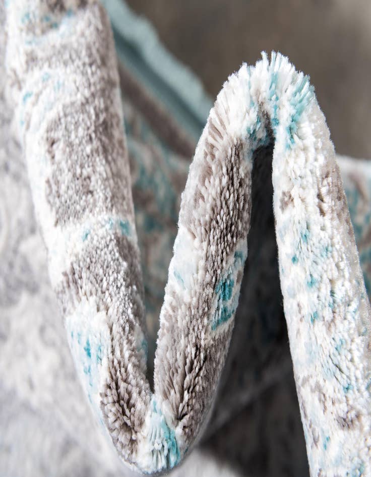 Detail image of 8' x 8' Modern Classical Round Rug