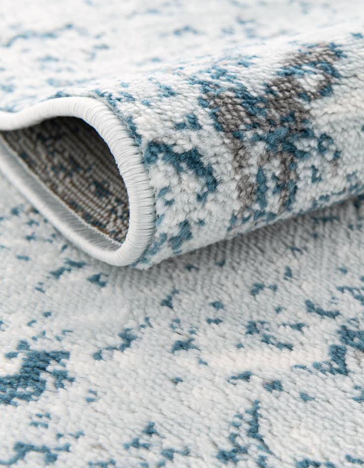 Detail image of 13' x 13' Monaco Round Rug