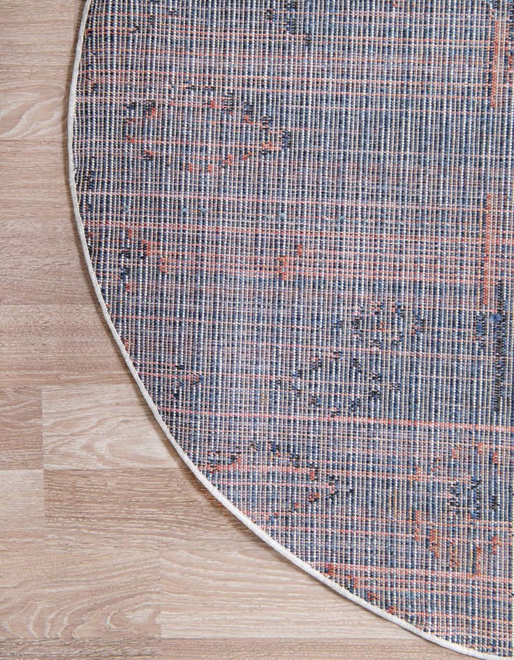 Detail image of 7' x 7' Morocco Round Rug