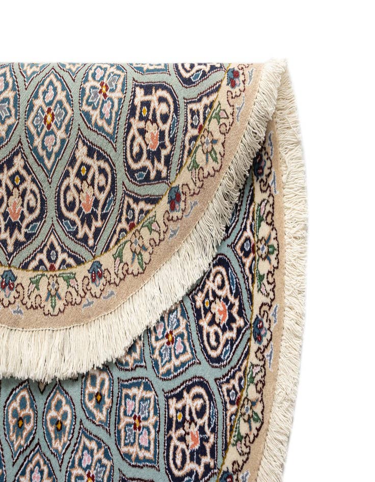Detail image of 3' 1 x 3' 2 Nain Wool Round Rug