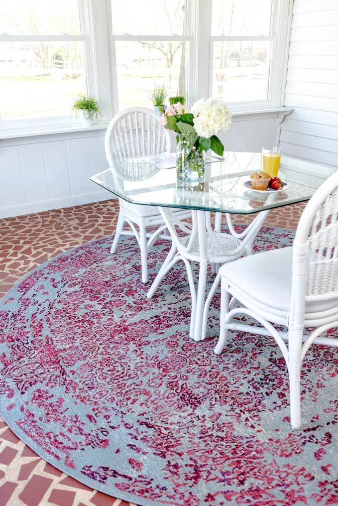 8' x 8' Easy-Clean Botanical Indoor / Outdoor Round Rug