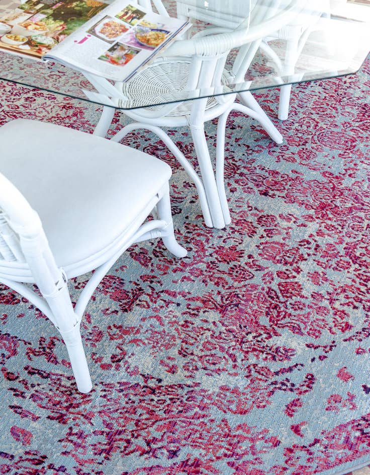 Detail image of 8' x 8' Easy-Clean Botanical Indoor / Outdoor Round Rug
