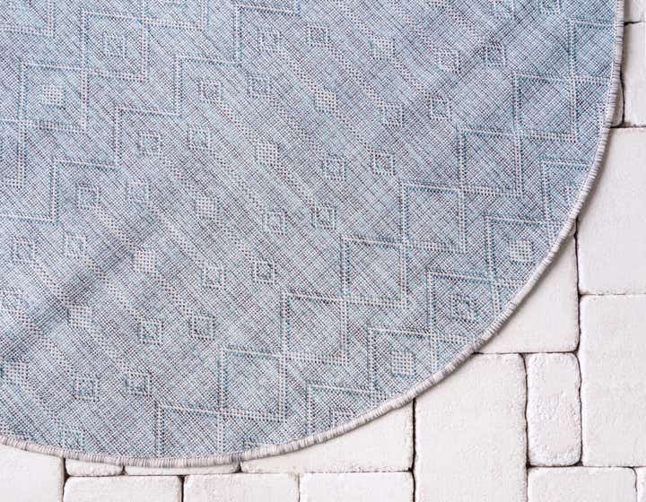 13' x 13' Easy-Clean Lattice Indoor / Outdoor Round Rug