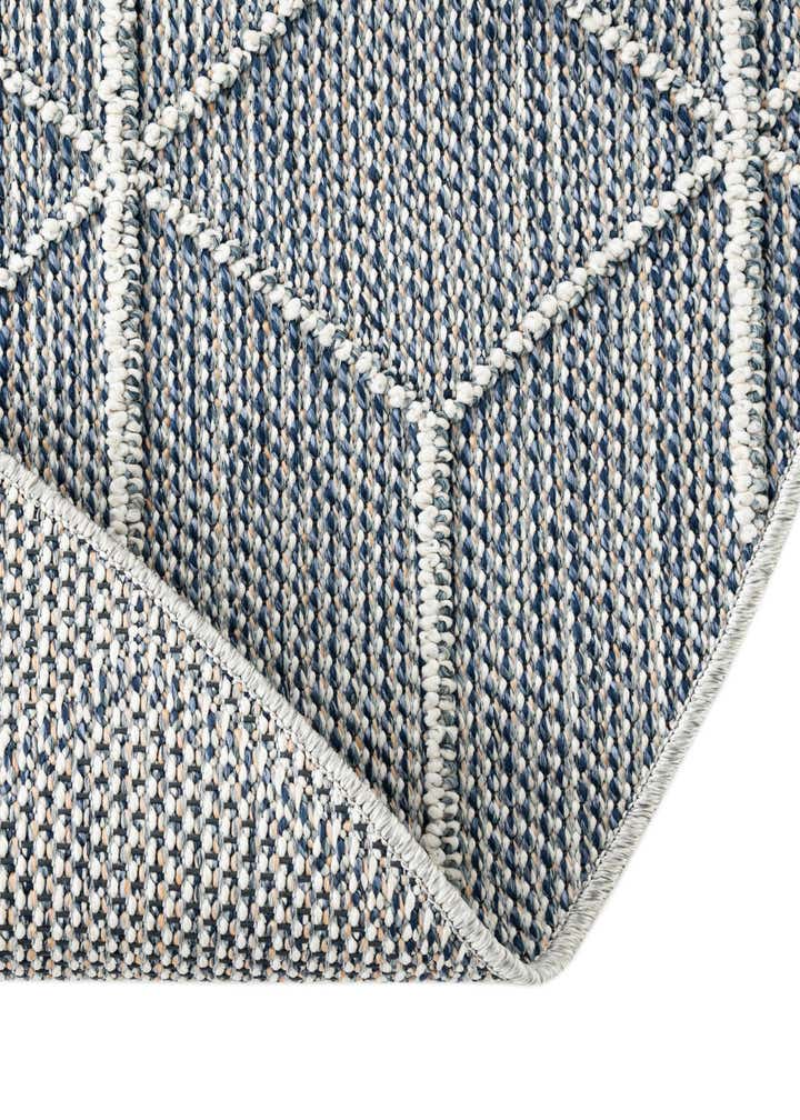 5' 3 x 5' 3 Easy-Clean Lattice Indoor / Outdoor Round Rug
