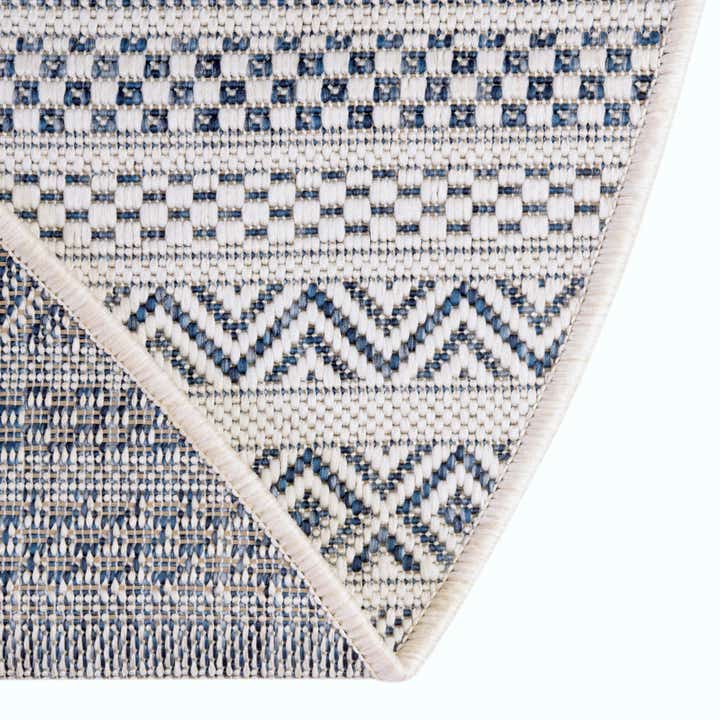 3' x 3' Easy-Clean Ribbon Indoor / Outdoor Round Rug